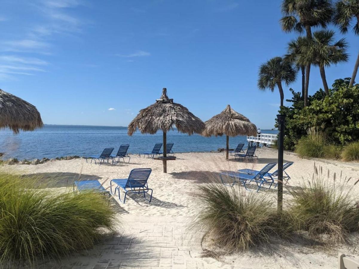 Bay Views From Your Balcony Beach Resort Tampa Kültér fotó