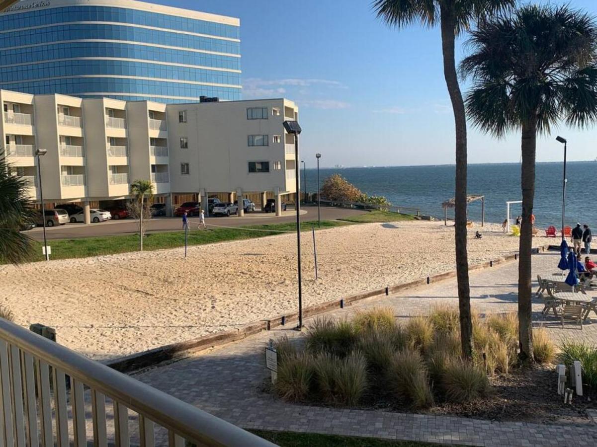 Bay Views From Your Balcony Beach Resort Tampa Kültér fotó