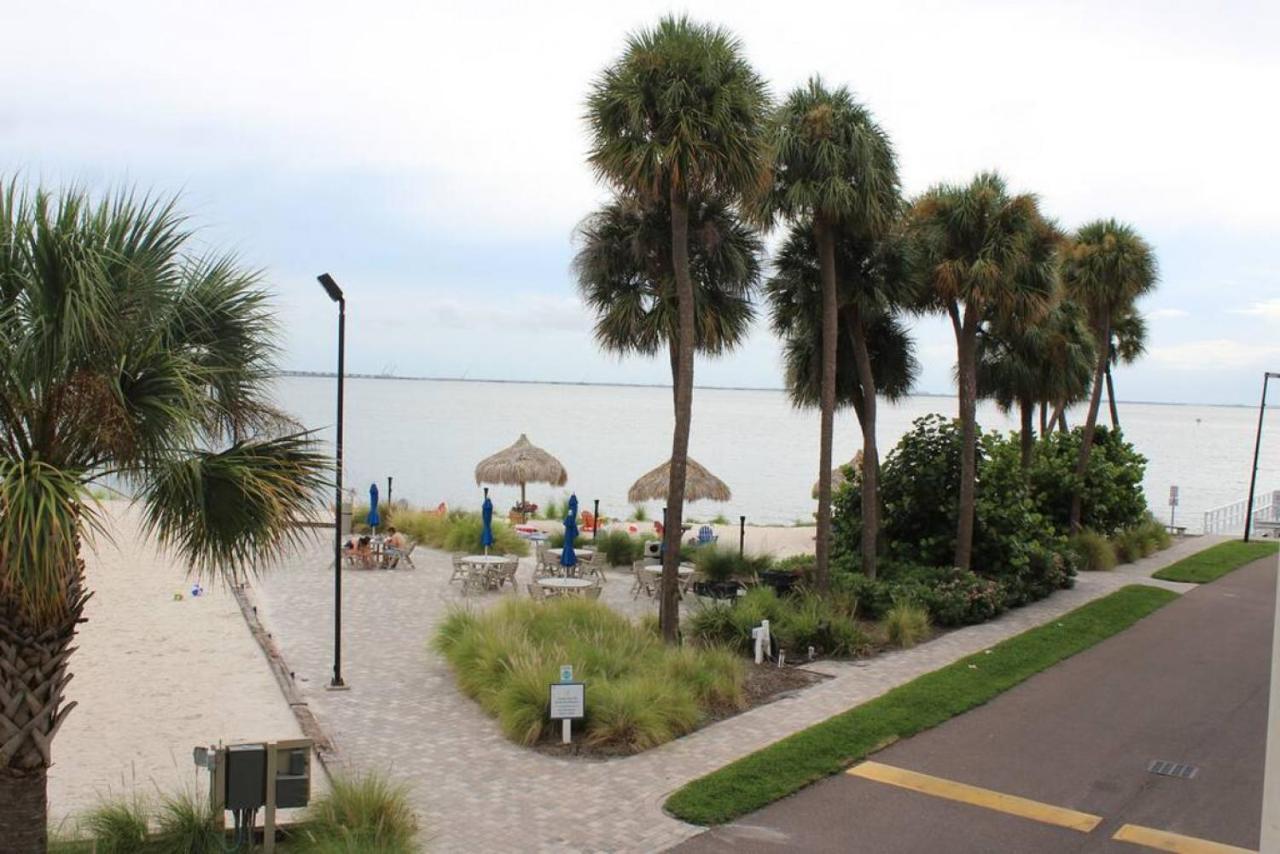 Bay Views From Your Balcony Beach Resort Tampa Kültér fotó