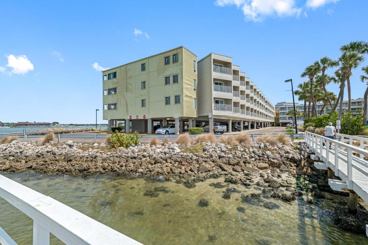 Bay Views From Your Balcony Beach Resort Tampa Kültér fotó